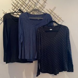 Bundle three women long sleeve T-shirts